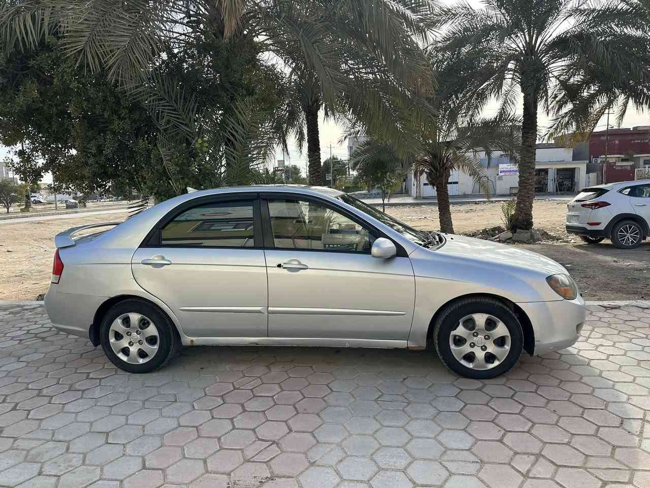 سبكترا 2009 مصبوغه حزام كير ومكينه خير من الله تدفئه وتبريد شغال رقم بغداد مشروع وطني وباسمي تحويل ثاني يوم  السعر 85 وبيها مجال بسيط. ***********
