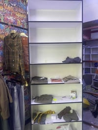 فاترينا عدد 2 عرض 90 في 240  عنوان بغداد الامين الثانيه 07714169781