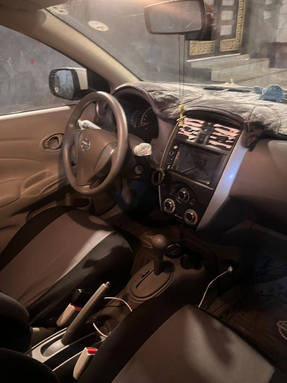 نيسان صني البيع مديل 23 ماشيه 44الف سياره بيه صبغ اثر شخوط 3قطع صندوك ول جمالقات خلفيه بدون ضربه سياره  سياره جديد ستعمل شخصي رقم اربيل وكاله عامه بيه سعر 112وبيه مجال بسيط سياره هندي بليته زركه ***********
