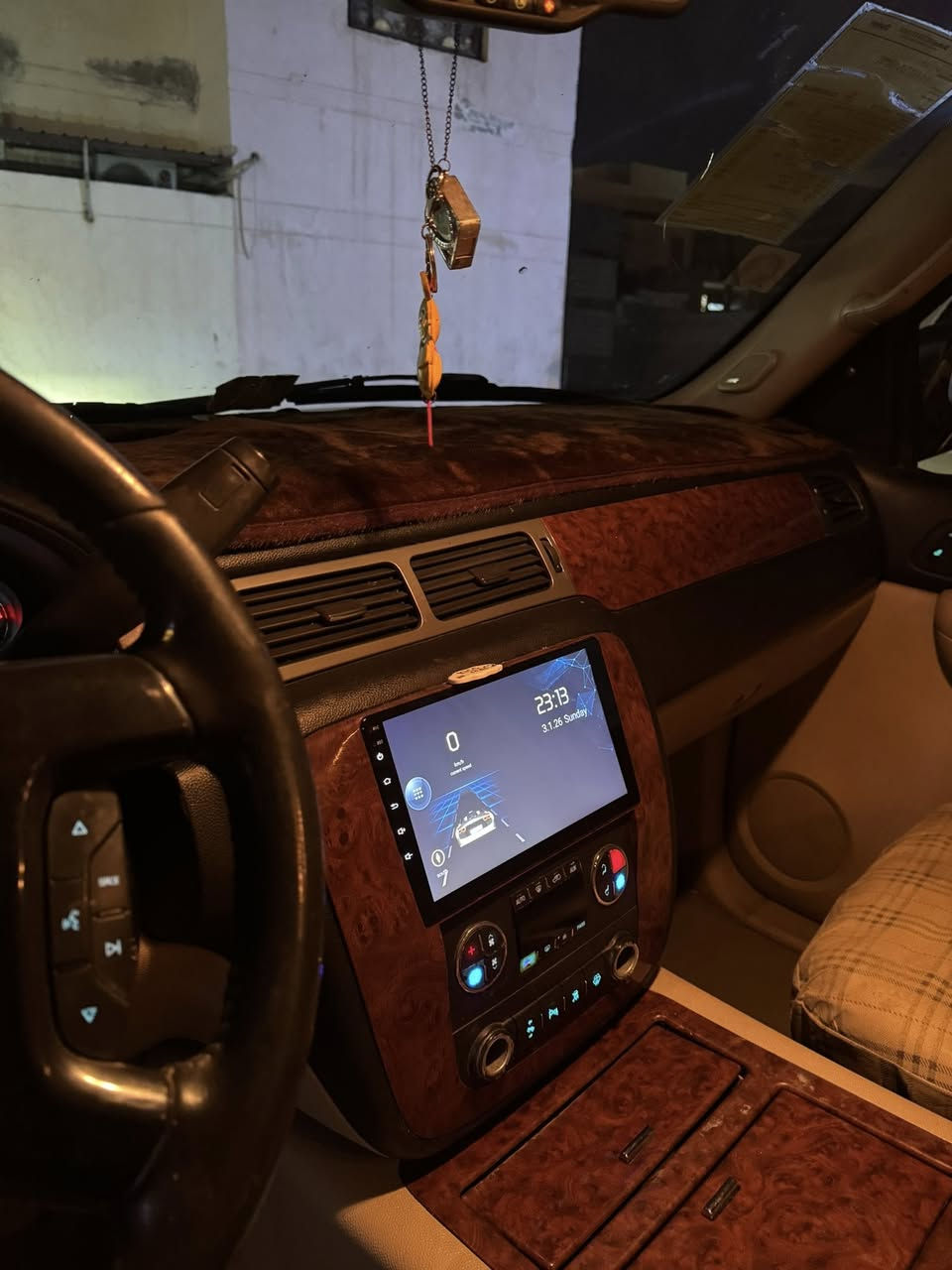 السلام عليكم
من رخصه الادمن
سياره تاهو للبيع 2007 فول مواصفات للأخير LTZ رقم بصره بأسمي تحويل ثاني يوم السياره نقصه فقط جبنه مكينه والباقي ترايك وين ماتريد والسياره داخله عن طريق الكويت
السعر 17000$ وبيه مجال للطيبين 
للاتصال ***********
مكان السياره بصرة
