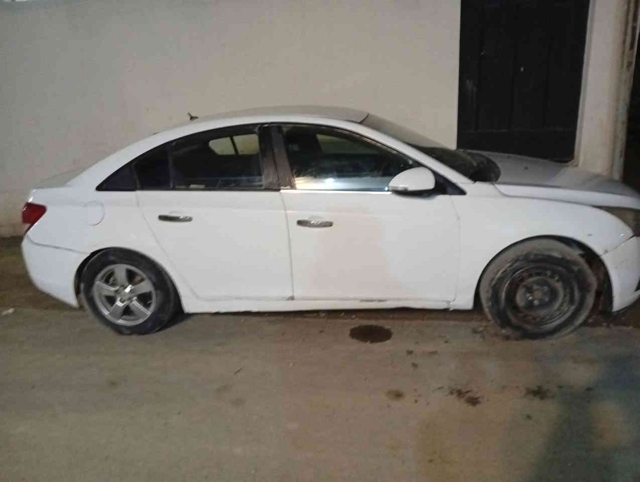 السلام عليكم سياره للبيع شوفر2012اللبيع ماندل راعيه تعهد سرقة وغرامات وكير ومحرك هاذا الموجود السعر40وبيه مجال ***********
