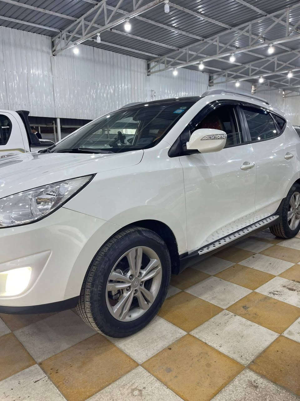 للبيع توسانا موديل 2011
وارد خليجي كفاله عامه 
رقم قادسيه رقم الجديد تحويل مباشر بسمي 
السياره فول مواصفات  عده بصمه 
تخم تاير حداديه كير مكينه كفاله 
السعر 145$  وبيه مجال 
للإستفسار  بابل الشوملي 
*********** واتساب
