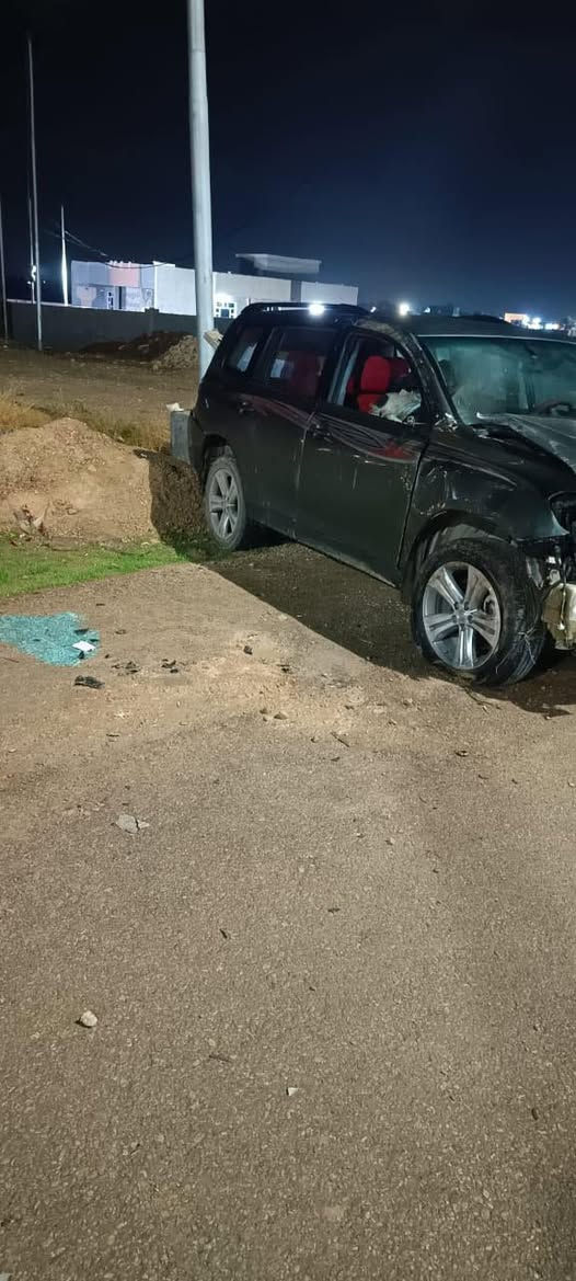 السلام عليكم
هايلندر 2009 
محرك وكير مكفوله
سعرها 70 ورقه 
مكانها رمادي
***********
