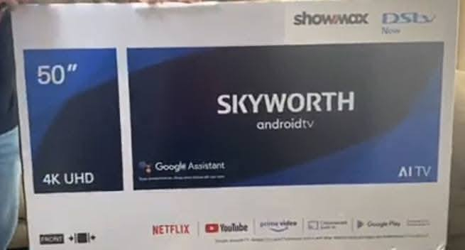 شاشة حجم 50 جديدة فول مواصفات السعر 260 بغداد واتس ***********
