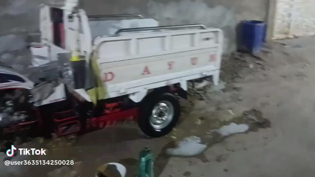 للبيع كله شغال من طول لطول ا 15تعمير 25مكينه اوراق اوراق أصولي  مامفتوحه سعر 1500ناصريه مركز ***********
