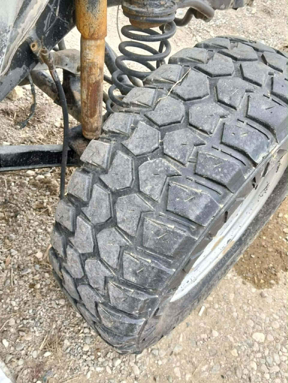 تاير ويل لبيع مكان كركوك
حجم 17 مال جيب شخاطه كراند 
سعر 400 الف بيهه مجال


**إذا كنت صاحب هذا الإعلان وتريد حذفه لأي سبب، رجاءا أرسل رسالة إلى الدعم الفني**