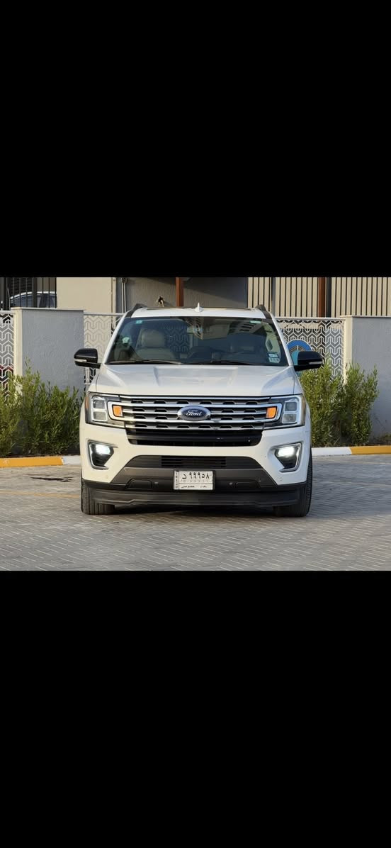 السلام عليكم 
فورد اسكبديشن 2018 
بيع او مراوس حسب القناعه 
لمتد 
حادثها بابتين. من جهه السايق 
مواصفات 
بصمه 
شاشه 
كأمره 
تحكم ستيرن 
دوسات كهرباء 
صندوك كهرباء 
بانوراما 
فور ويل 
مكانها بغداد حي الجهاد 
السعر   5


**إذا كنت صاحب هذا الإعلان وتريد حذفه لأي سبب، رجاءا أرسل رسالة إلى الدعم الفني**