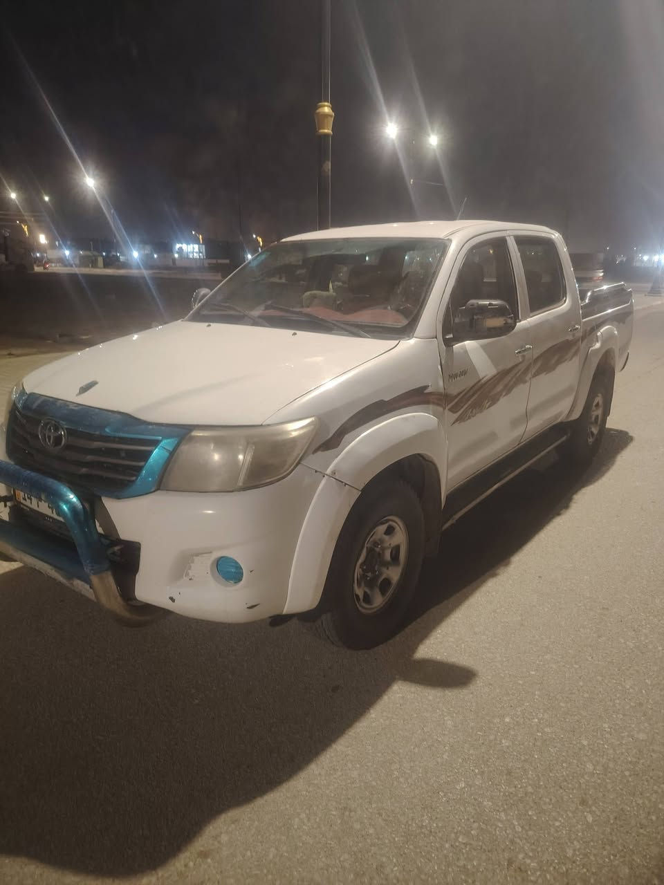 سلام عليكم فورويل كاز ٢٠١٥ جاهز تخم تاير حداديه رقم أنكليزي هزه جديده بسمي اني مكلف بل نشر هاذه رقم صاحبه ***********
