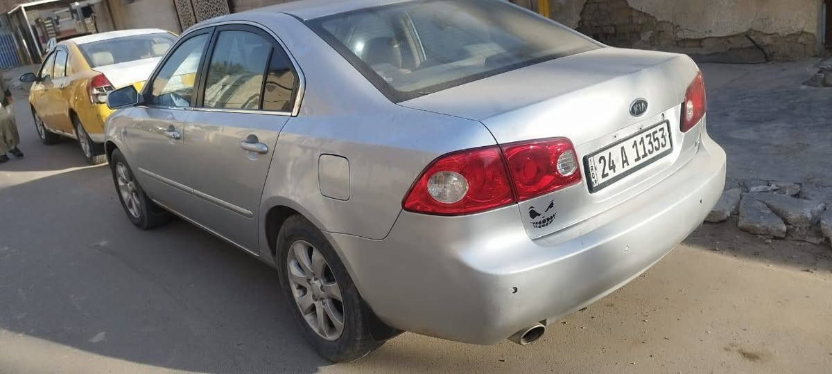 كيا اوبتما خليجي 2008
مكينة وكير جديد 

تبريد ثلج 

كهربائيات شغله فول 

صدر إمامي خلفي جديد 

رقم انكليزي دولي دهوك باسمي إني 

السيارة جاهزة من كل النواحي 

بيها باب السائق والباب الخلفي وجاملغ وبنيد بيهن جراد فقط 

السيارة مكفوله من الحادث وأي دعمه داخلية وخارجية 

السعر يمك سيد اشكد أسعارها يمكم عارضها 95وبيها مجال العنوان بغداد الغزاليه شويه وإني آسف على الإطاله  ***********
