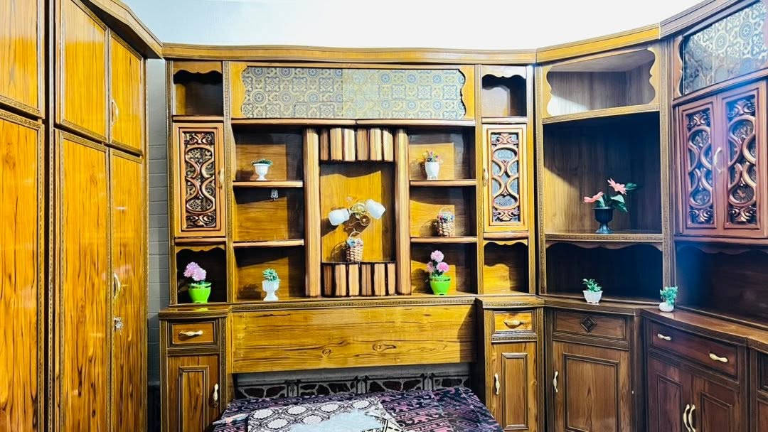 غرفه نوم عراقيه حطاطه صاج نضافه فول استخدام قليل جدا  السعر 850بي مجال العنوان الرمانه البعبيد الاتصال***********
