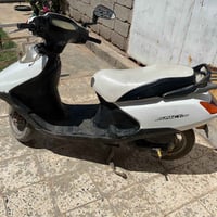 دراجة سبيسي للبيع نظيفة وكهربائياتها شغاله السعر 250 وبيها مجال 078846...