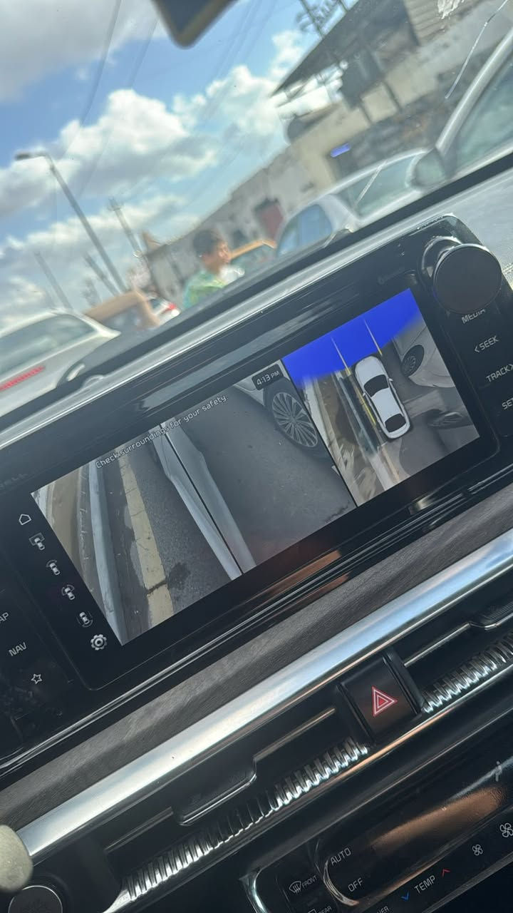 سلام عليكم 
K5 2023
وارد كوري هايبرد بانزين صرفها حاله حال الكورلا الهايبرد 
استيراد خاص فول vip🔥🔥
بغداد بسمي 
كامرات ٣٦٠فقط الاماميه بيها قطع والحساسات الاماميه كذالك يرادلهن صيانه لين بيهن واحد تالف وممسوي مموكف سياره وممحتاجه بس نكوله لين حق هذا 
تشغيل عن بعد وتتقدم وترجع عل بصمه من تسوي الحساس يشتغل مال تقدم وترجع 
بيها ٣رصعات واضحات 
سونار موجود حادثها القطع لمبدله بدون صبغ ومعجون 
كشنات تدفئه تبريد الخلفي فقط تدفىه 😌
خزن ميموري كهربائيات الكشنات 😌
مري شفط وقلاب ويا البك ورادار واشاره وكامره  😌
بصمه 😌
بنرامه 😌
كير ماوس والعادي بل شفتات 😌
البوب الهلفيه بردات بلادي تصعد وتنزل بل ايد 😌
اناره محيطيه وبدشبول بلادي يتغيرن الوان من الشاشه 🔥
داخل صاج بلادي 🔥
سياره بمعنه الكلمه جديدا مافولها فقط محسن +ماشيه 61 km 
حداديه السياره مسويلها ادامه كامله يم غزوان المياحي 🔥
نوزلات بلكات كله وكاله بشرط سحبها ممتاز 🔥
مكينه كير كفاله عامه سياره مال جني محتني بيها كلش 
السعر ١٧٠ وبيها شي بسيط مجال ماكو هيج موصفات وحره بهيج سعر واذا اكو مراوس النترا n من موديل ٢٢ وفوك كون رقم بغداد او شمال فقط 🩶
مكان سياره بغداد الشعله 🤍


**إذا كنت صاحب هذا الإعلان وتريد حذفه لأي سبب، رجاءا أرسل رسالة إلى الدعم الفني**