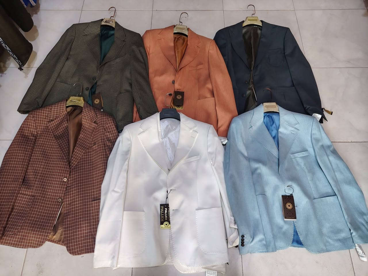 تخفيضات ستر المنشأ تركي
السعر 18 الف
القياسات 50. .52.   54.  56.  58
العنوان ناصريه قضاء النصر قرب مطعم غفران الصوب الصغير *********** @إشارة .
