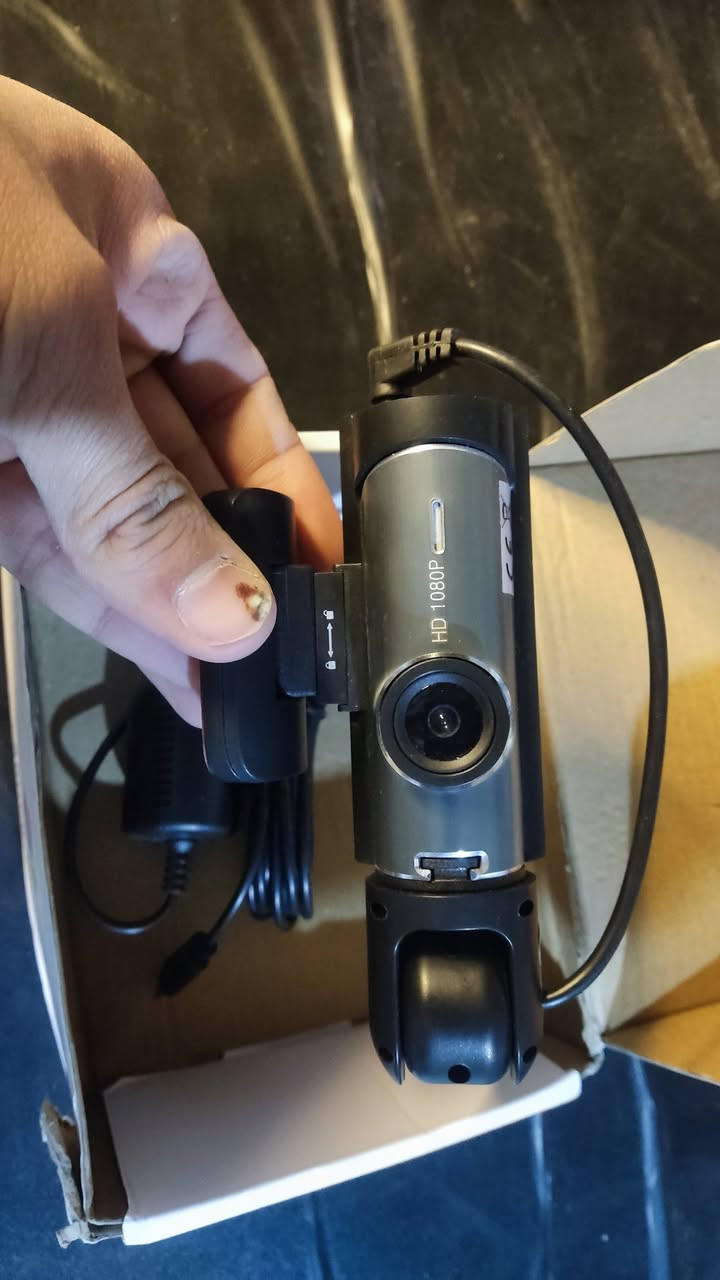 داش كام قطعه مرتبه بس من دون ررام
السعر 20الف شامل التوصيل قفل


**إذا كنت صاحب هذا الإعلان وتريد حذفه لأي سبب، رجاءا أرسل رسالة إلى الدعم الفني**