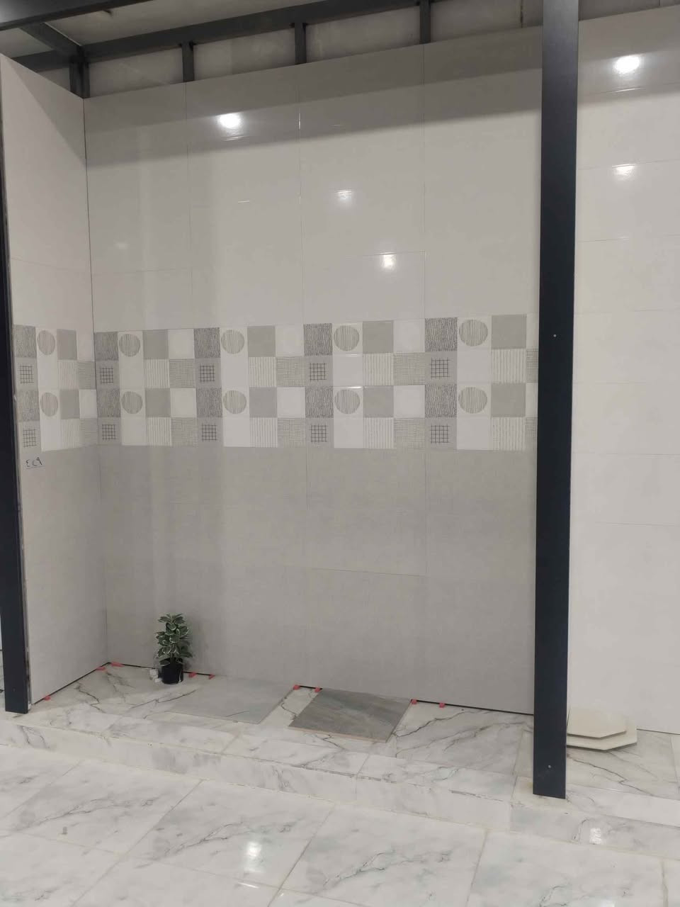 السلام. عليكم. ورحمة الله وبركاته
يعلن. مكتب البيت الهندسي عن. توفير جميع 
انواع  السيراميك و البورسلاين من مناشئ عالميه هندي  و ايراني 
ومتوفر كاشي عراقي درجه -1-
  موقع معمل الكاشي النعمانيه شارع المتنبي
المواصفات.  
سمنت سعودي اصلي شرط وضمان✅
ماء حلو خالي من الاملاح✅
حجر عراقي خالص✅
جلي اوتوماتيك ✅
مجلي وكامل قياس 40×40
عنوان/ المكتب/ كوت السفحه الاولى شارع السكلات قرب المدرسه 
نتعامل  #بالقسط المريح لحاملي بطاقة ماستر كارد الرافدين بنظام المنصه 
للحجز والاستفسار يرجى مراسلة الصفحه او الاتصال 
*********** اتصال + واتساب 
*********** اتصال + واتساب 
بادارة #حيدرالقريشي
@إشارة Singapore
