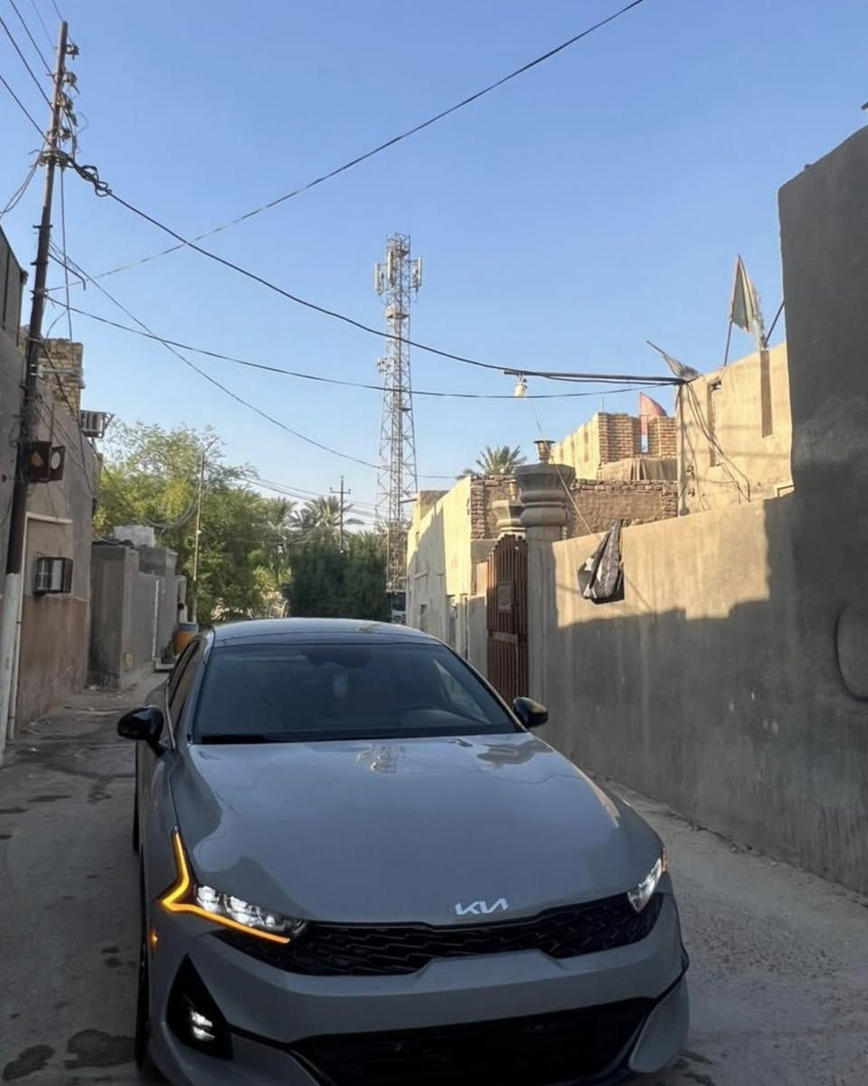 للبيع K5 GT 2023 فول
(مرقم بغداد بسمي )
GT2500 توربو فول 1/1
لون اسمنتي مميز فول مواصفات
(الضرر : فقط بنيد )
(الموصفات)
 بصمة ابواب + تشغيل عن بعد. 
رادار امامي + خلفي + جانبي 
كشنات تتفئه + تبريد 
 رادار امامي  + تحديد مسار.  
تبريد شاشة منفصل. 
صندوق ذكي يفتح عند الاقتراب
-اوتو هولد
محر2500 turbo 
-كامرة 360 درجة خمس كامرات
مكاني بابل 
للاستفسار/ ***********
