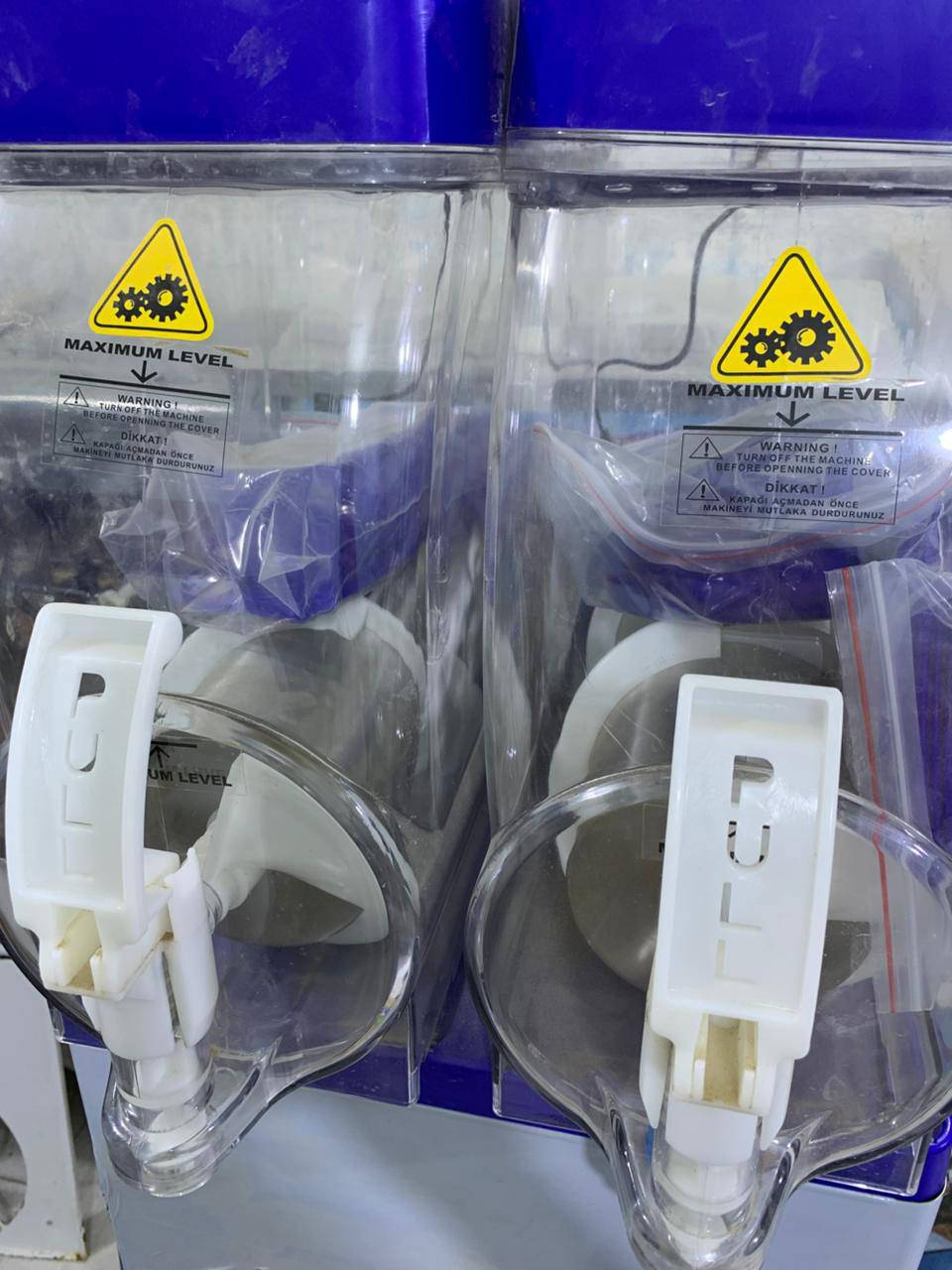 السلام عليكم
يتوفر لدينا مكائن ازبري شلاس جديد ب الكارتون غير مستخدم للبيع 
توجد خدمة توصيل لجميع المحافظات 
للاستفسار المراسله ع الخاص او الاتصال ع الرقم ***********0
