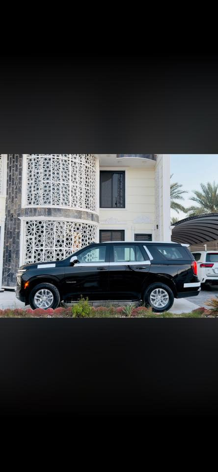 السلام عليكم 
بسعر جدا مناسب 300ورقه قفل الن مستعجل 

‏2025 Chevrolet Tahoe LS – 

شيفروليه تاهو LS 2025 – خليجي – المنصور 

  🛣️  المسافة المقطوعة      - 3 الف  زيرووووو

وكالة المنصور ضمان 3 سنوات

مغلفة حماية PPF بلكامل اصلي ب 25 ورقة ضمان 10 سنوات 

بحالت الوكاله سياره

________👇🏻المـواصـفـات👇🏻_____________

شيفروليه تاهو LS 2025 – جديدة كليًا
📍 الموقع: بابل 

🔖 الضمان: ضمان المنصور
🔹 مواصفات السيارة:
✔️ الموديل: شيفروليه تاهو LS 2025
✔️ المحرك: V8 سعة 5.3 لتر – قوة 355 حصان / عزم 519 نيوتن متر
✔️ ناقل الحركة: أوتوماتيكي بـ 10 سرعات
✔️ نظام الدفع: خلفي
✔️ العجلات: جنوط مقاس 20 إنش
🔹 التجهيزات والتقنيات:
✅ شاشة لمس تدعم Apple CarPlay و Android Auto
✅ نظام صوتي فاخر لتجربة استماع رائعة
✅ شحن لاسلكي للهواتف الذكية
✅ مقاعد مريحة مع تهوية وتدفئة
✅ نظام تعليق متكيف يمنحك قيادة سلسة
🔹 أنظمة السلامة:
🛑 نظام تنبيه من التصادم الأمامي مع فرملة تلقائية
🛣️ مثبت سرعة متكيف مع خاصية التوقف والانطلاق
📷 كاميرا رؤية خلفية مع حساسات ركن

السعر اتصل او رقم 1 يوصلك الرد تلقائي 

للإستفسار الاتصال ع ‭0771 971 4555‬) ***********
مستعجل جدا اني مقاول ومستعجل عبيت
