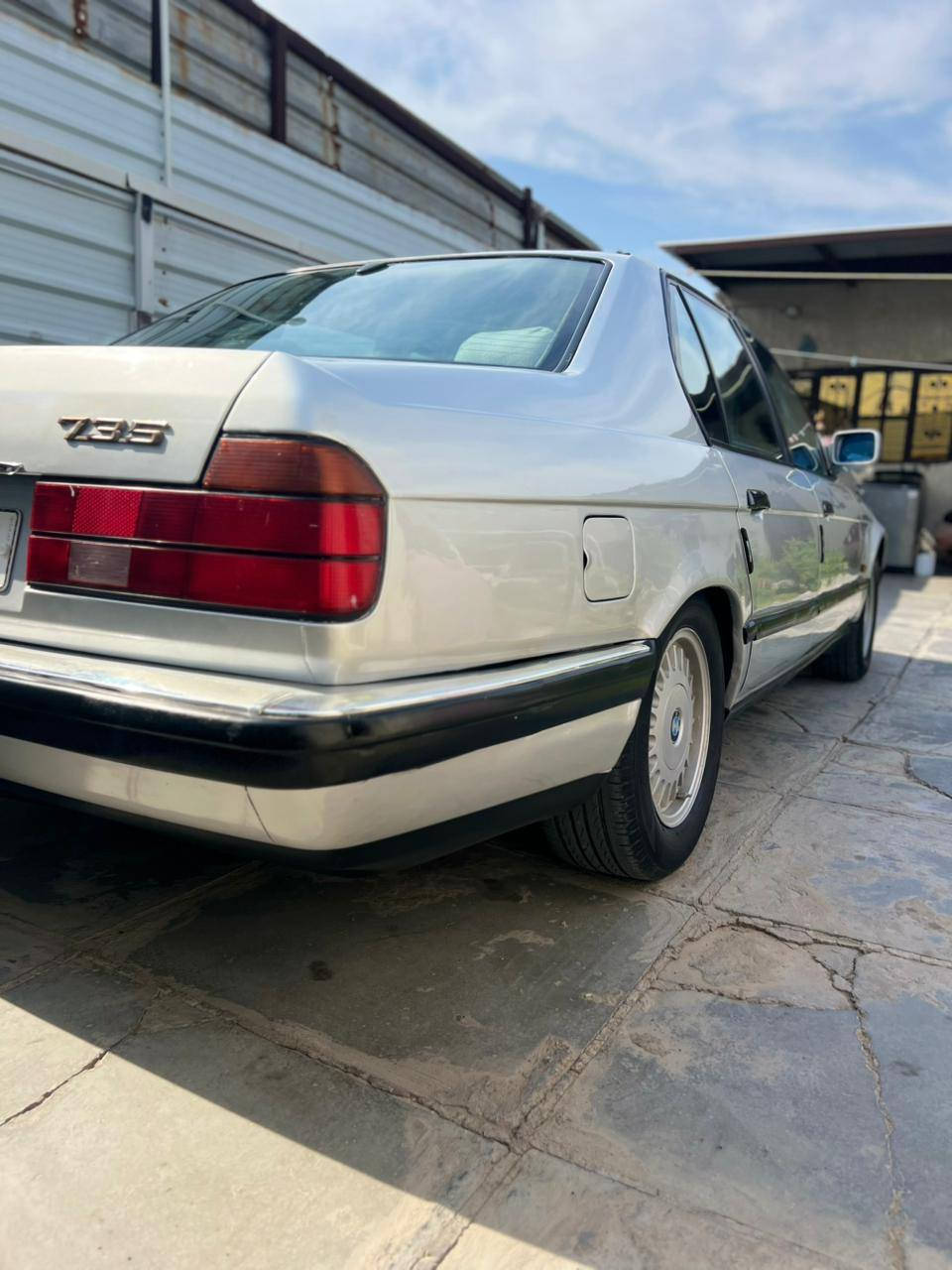 السلام عليكم BMW للبيع 735 محرك وكير وكسل مكفولات تبريد قطعتين ثلج سنوية لل2031 هزة جديدة رقم بغداد انكليزي تحويل ثاني يوم للاستفسار يوجد واتساب *********** العنوان بغداد المحمودية ناحية الرشيد
