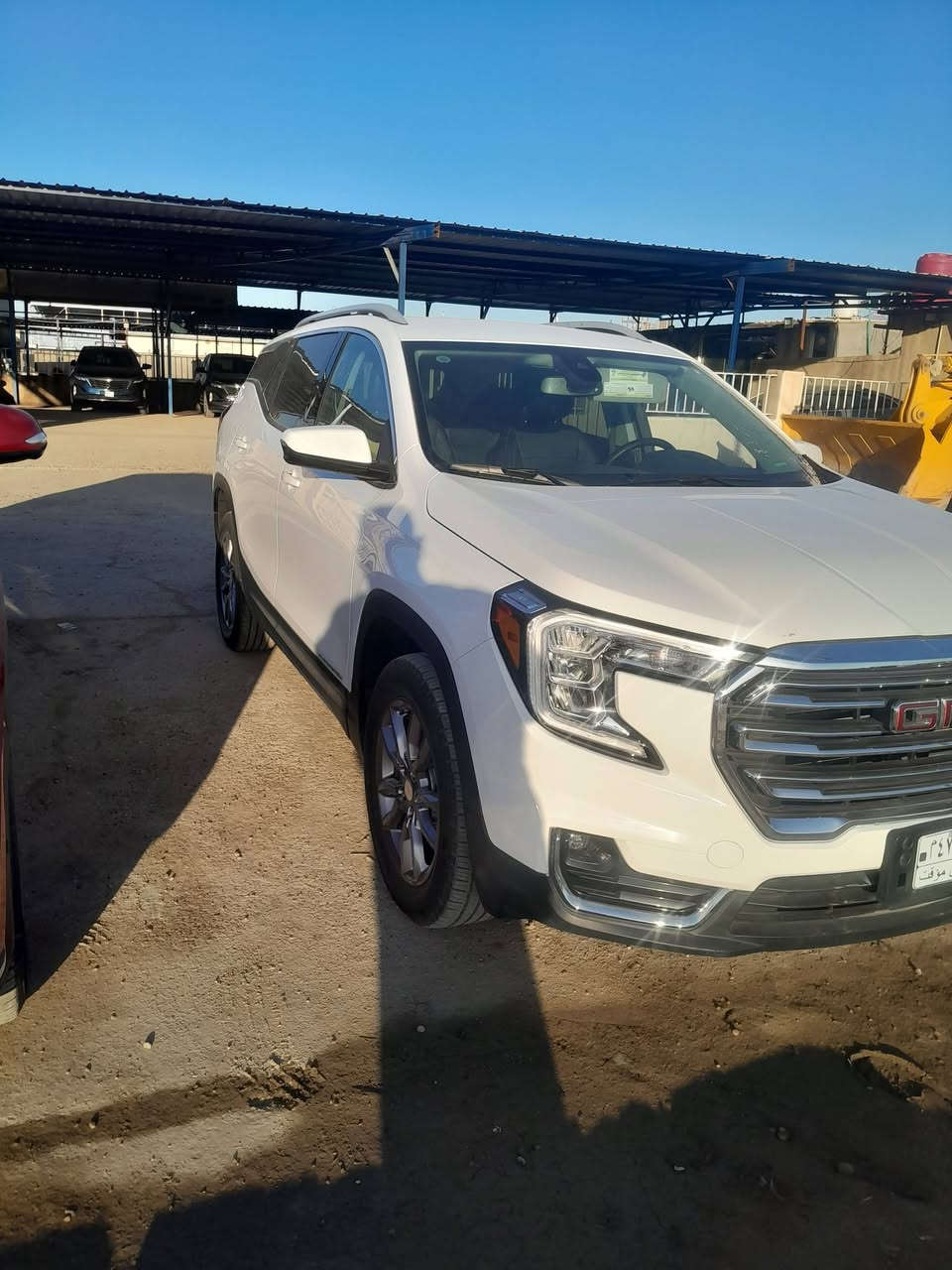 جمسي تيران موديل2023
مواصفات SLT فول 1/1 فقط بدون 
شاشه ايبات تدعم نضام اندرويد ◾ بصمه تشغيل بصمه ابواب تشغيل عن بعد◾ مقاعد كهرباء و و جلد و تدفئه 
◾ اتو ستوپ  و نضام پاركنك◾ تحكم ستيرن جهتين 
◾ صندوق شفط كهرباء ◾تبريد قطعتين ◾ داته شو 
◾ ليد نهاري و لايت 3 عدسات◾ كوشن خزن 
◾داخل فورميكا◾ 4 كامرات ◾ حساس امام و خلفي 
◾ رادارات امام و خلفي و جوانب ◾ توقف ذاتي و قياده ذاتيه◾ ستيرن تدفئه ◾ نضام منحدرات◾مودات قيادته ◾السياره ماشيه 19الف 
 حادث سيارة فقط جاملغ واحد امامي صبغ 
بدون رباك  وتساب ***********
