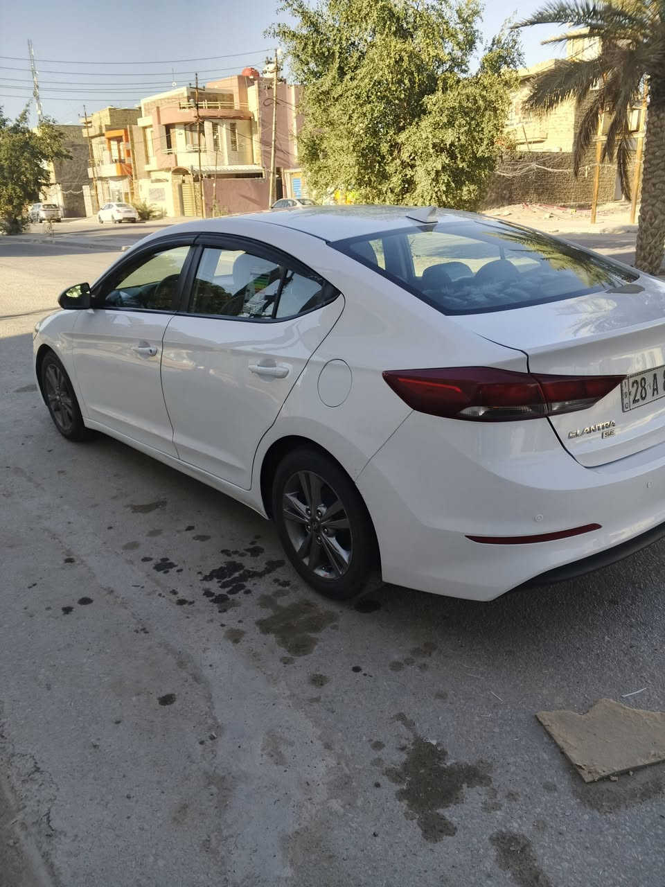 النترا ٢٠١٧ أمريكي رقم نجف دولي 
محرك ٢٠٠٠ دوش 
مكفولة من الحادث كله ليبل واحد 
بيها رشات صبغ بدون ضربه قويه 
محرك وكير مكفولات حداديه جديده تخم تاير جديد تبريد ثلج السعر ١١٥$ مكانه كوفه رجآ بدون خاص ***********
