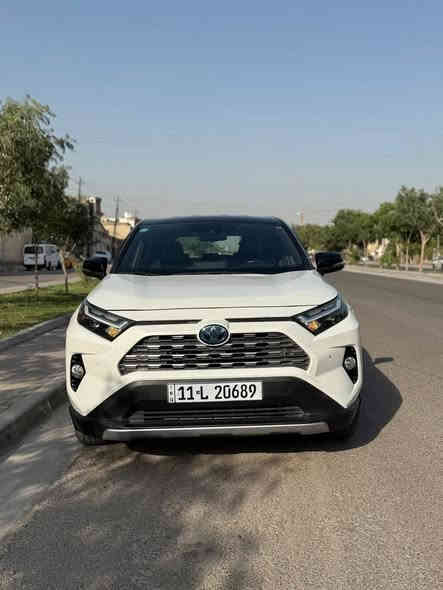 ‎السلام عليكم اخوتي راف فور ٢٠٢٣ هايبرد توكلر السياره فول عدا الفتحه وارد كندي حادها بنيد وجاملغ شويه منه ومصبوغات صور السونار منشور ماشيه ٧٠ الف كيلو السعر ٢١٥ ورقه وبيها مجال اتصل وتدلل ***********
