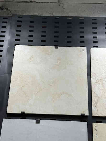 بورسلين أحدث الموديلات 
*********** 
 السعر ٧ الف 
 توصيل نصف السعر
