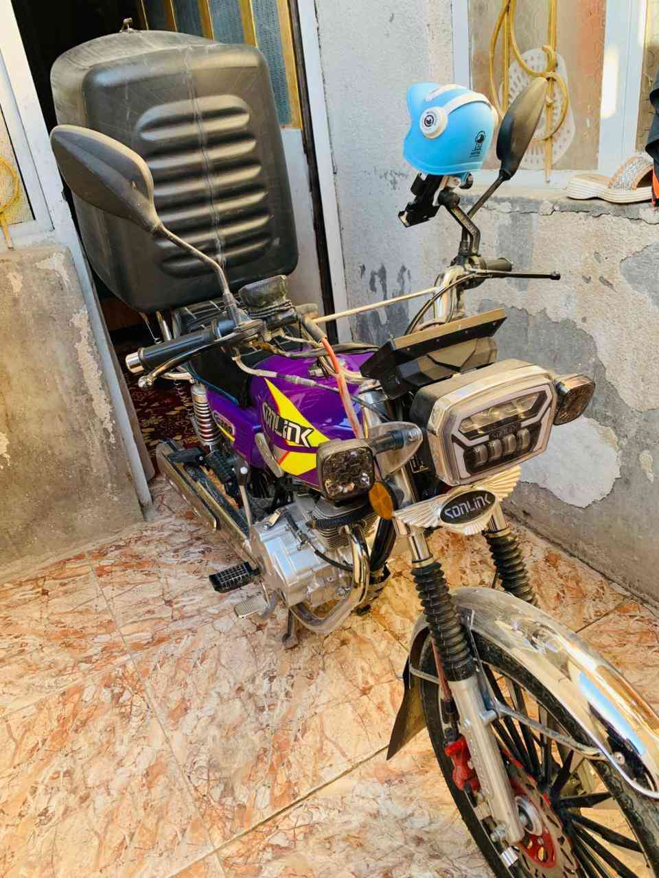 سلام عليكم دراجه سيفان لبيع موديل 2025 دراجه جديده خير من الله اي نقص مابيه بوجهك لشغل دراجه جديده العنوان بغداد سبع قصور السعر 825 وبيه مجال قليل حك الجيه متواجد فيس وتساب ***********
