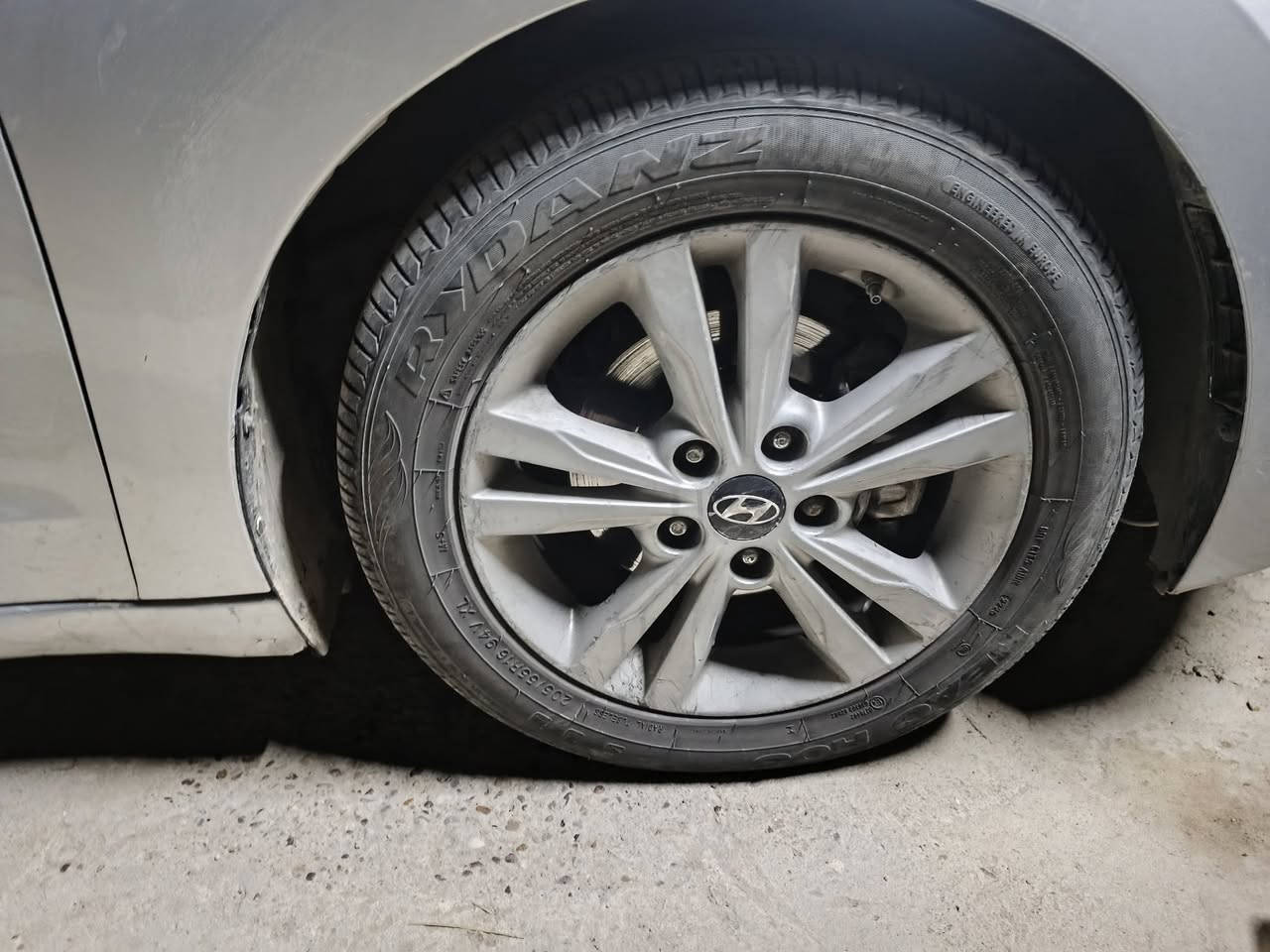 سلام عليكم
شباب عندي ذني لويالة ول تايرات نضيفات اريد مراوس بويل وتاير عادي لعندة ليقصر مكاني تاجي سبع البور وهاذا رقمي ***********
