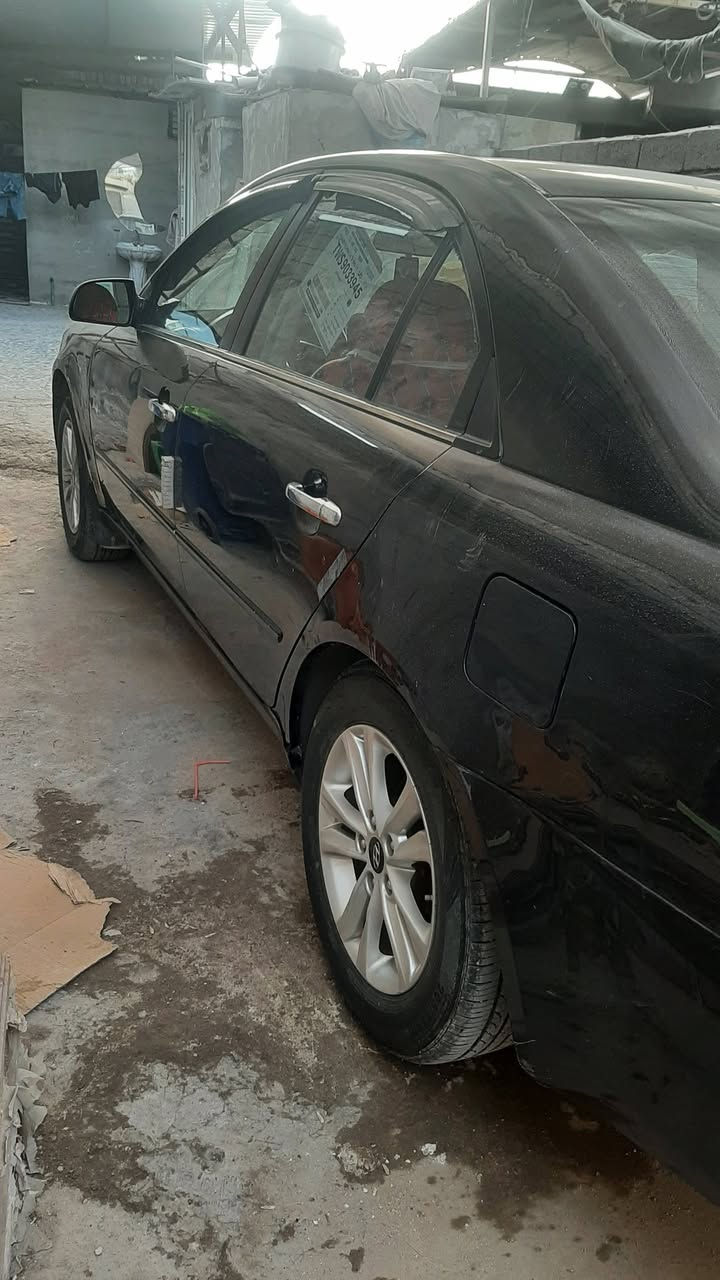 سلام عليكم سوناتا ٢٠٧ محدثه ٢٠١٠ قطعتين باب وجملغ  بسمي سنويه ٢٠٣٠ السعر ١١٥ بيه مجل العنوان بغداد رقم ***********
