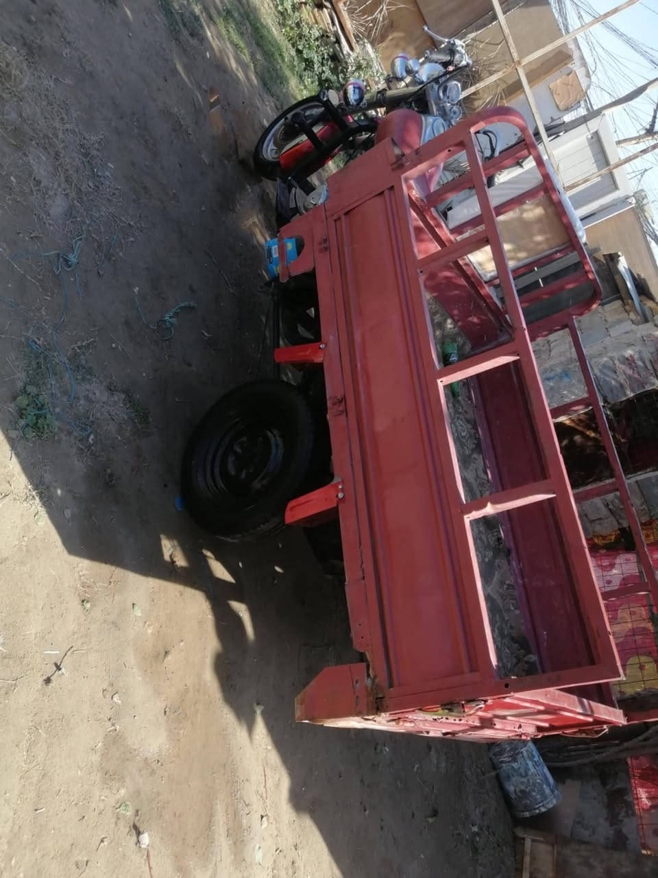 السلام عليكم ستوته للبيع 2007 كامله مكمله رقم اسود نجف ***********
