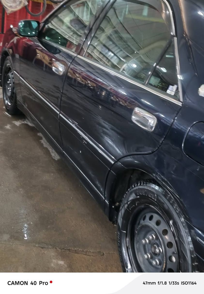 السلام عليكم 
تيوتا كراون ((ملكه)) 
مديل 2003 اصل كرستال
رقم كركوك قرار 48 مدفوع كمرك وضريبه باقي فقط عل رقم
مكفوله كصة وضربه قويه ونقل جثه واصوليات  

 ملاحضه اخي العزيز اشوف  السعر غالي عليك  اترك شي يدل على اخلاقك وتربيتك والرزق على الله ❤️

موصفات ❤️

السياره ٣ دكم كرستال

 مكينه ديفور الجبير D4((٣٠٠٠)) شاصي ١٧٥
كراسي كهرباء 
لايت كرستال موجود بس اني شاد عادي  ابو الولد زنون عالي ناصي 
ويل كب عادي مامصبوغه +تايرات جدد 
برده خلفيه 
نضام TRC +VSC مانع انزلاق 
استيرن كهرباء +تحكم استيرن 
كروز  قفل سرعه 
مري شفط +هيتر 
دخل بيجي مخمل
تحكم جام اوتو  

السياره جديده حداديه وسط شرط  باتري جديد  مكينه بيه براس + السياره بيه ثلاث قطع جراد السياره شرط عدله كل كصه ونقل جثه ماكو السياره رقم كركوك وواصله رقم مدفوع الكمرك وقرص موجود عندي 

 السياره تحوير امارات وجوه امارات  
  
السعر 105 وبيه مجال حك الجيه 
وعليها غرامه ينزل םـنٰ سعرها 

العنوان النجف الاشرف

تليفون ***********
         ***********
