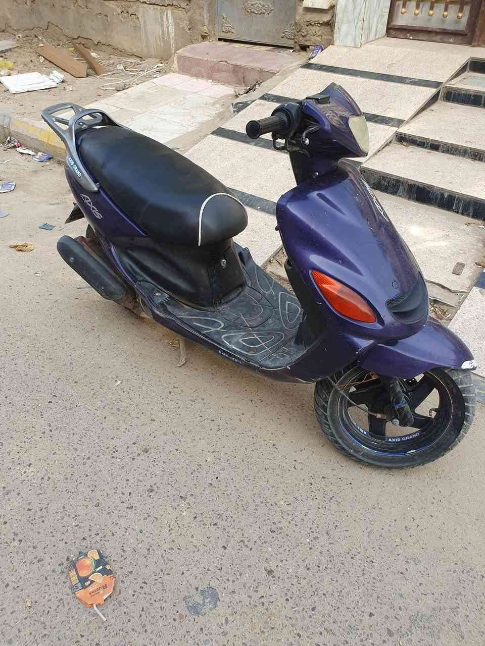 دراجه لبيع فحل مبدل بس بستم شرط شلعه مكينه حلوه كله شغاله لسعر 450 ***********

