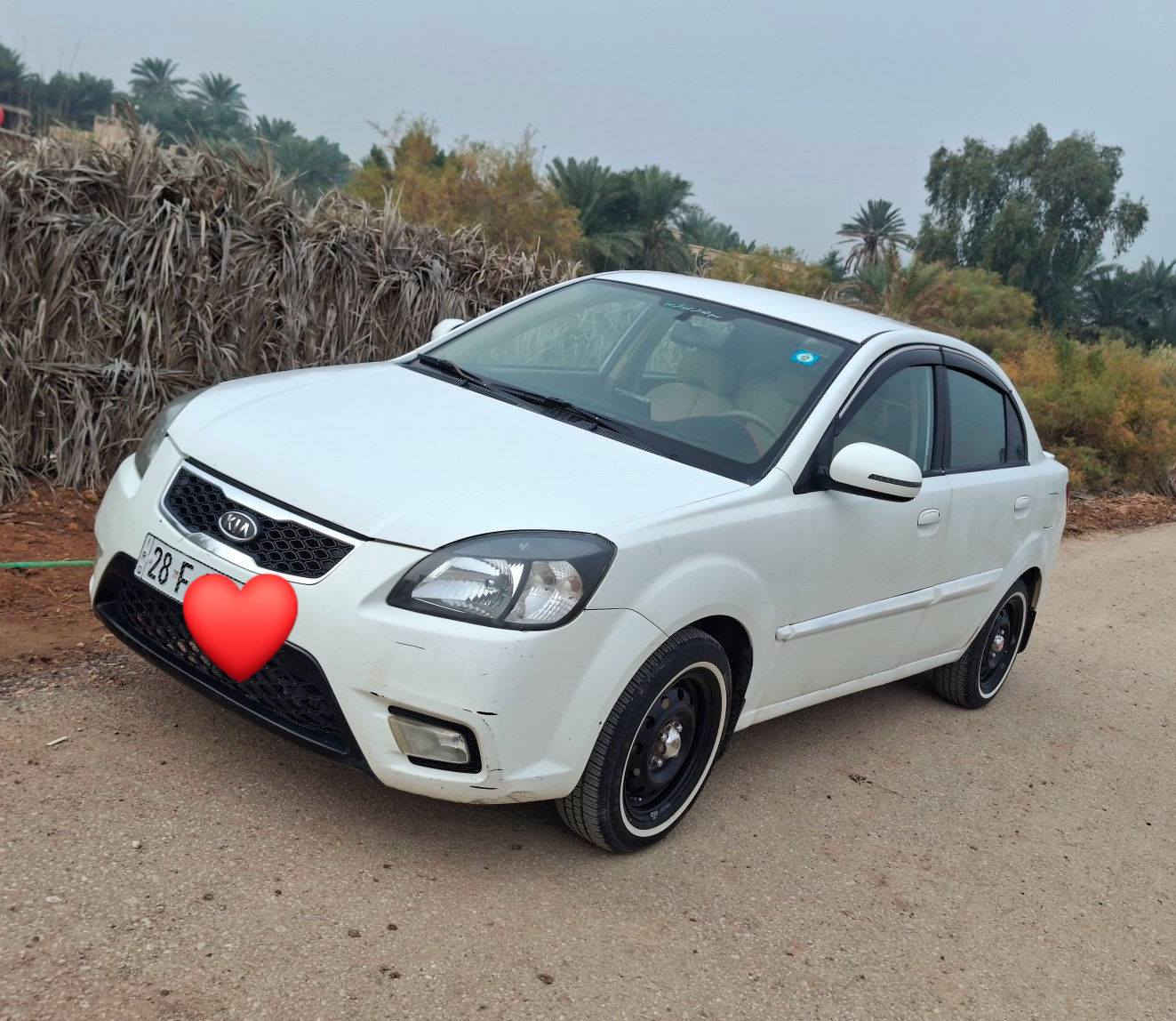 السلام عليكم 
للبيع كيه ريو 2012
رقم نجف نكليزي سنويه 2030 
مكينه 1600 شرط بلكارتون وكير وحداديه وتخم تاير 
تبريد كله شرط الفحص سياره حلوه وجاهزه مال جناي 
سياره فول عده الفتحه شاشه  كامره حساسات اشاير بلمري 
سياره بيه قطع صبغ 
سياره مابيه ضربت داخل ابد 
السعر خاص لان نماذج تعبانه هواي تكسر بحلال العالم 
مكاني نجف كوفه
للستفسار *********** 
***********
