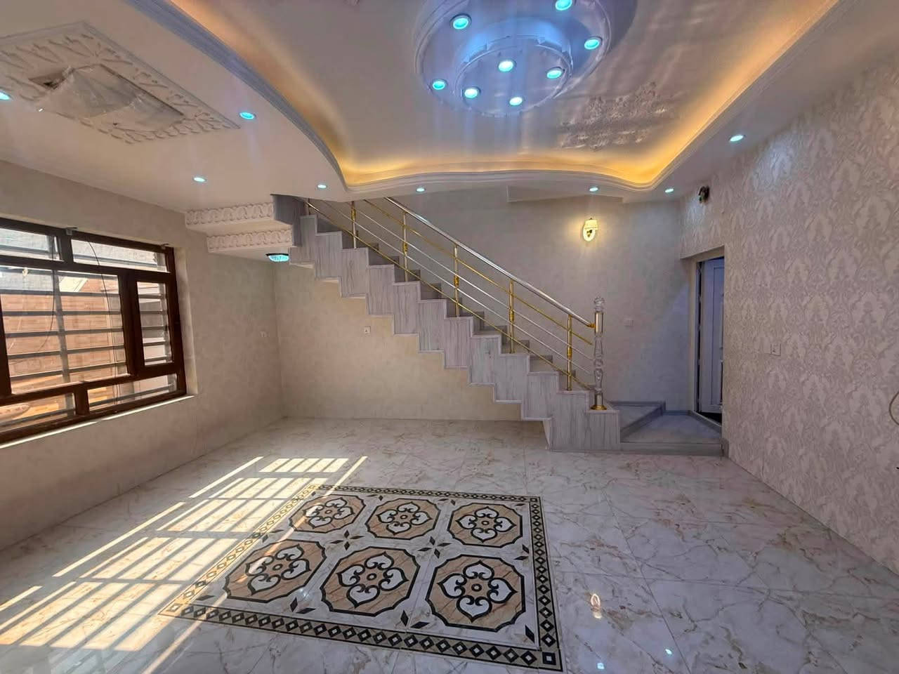 #بيت_للبيع__بيع_سريع_سعر_رخيص
🔸سند طابو يتسجل بإسم اي عراقي

📍أربيل - حي 5 حساروك قرب مجدي مول 

➖مساحة 150 متر  قرب شارع 120م
يتكون⤵️
➖4غرف نوم 
➖استقبال-صاله-مطبخ-مجموعه صحيات-كراج

للتفاصيل اكثر او استفسار و سعر 👈🏼https://t.me/aqaratalshmal
#سعر 1
***********
***********

#عقارات_اربيل_عقارات_موصل_عقارات_انبار_عقارات_البصرة_عقارات_كركوك_عقارات_ديالي_لانه_ستي_تكريت
#عقارات_سامرا_هفالان_فرمانبران_ستي_كلوبال_ستي
#حي_قربو_اشتي_فيلج_هيوا_ستي_اوزال_ستي_اربيل_الجديدة_5حساروك_ازادي_نوي_مارينا_ستي

1020
