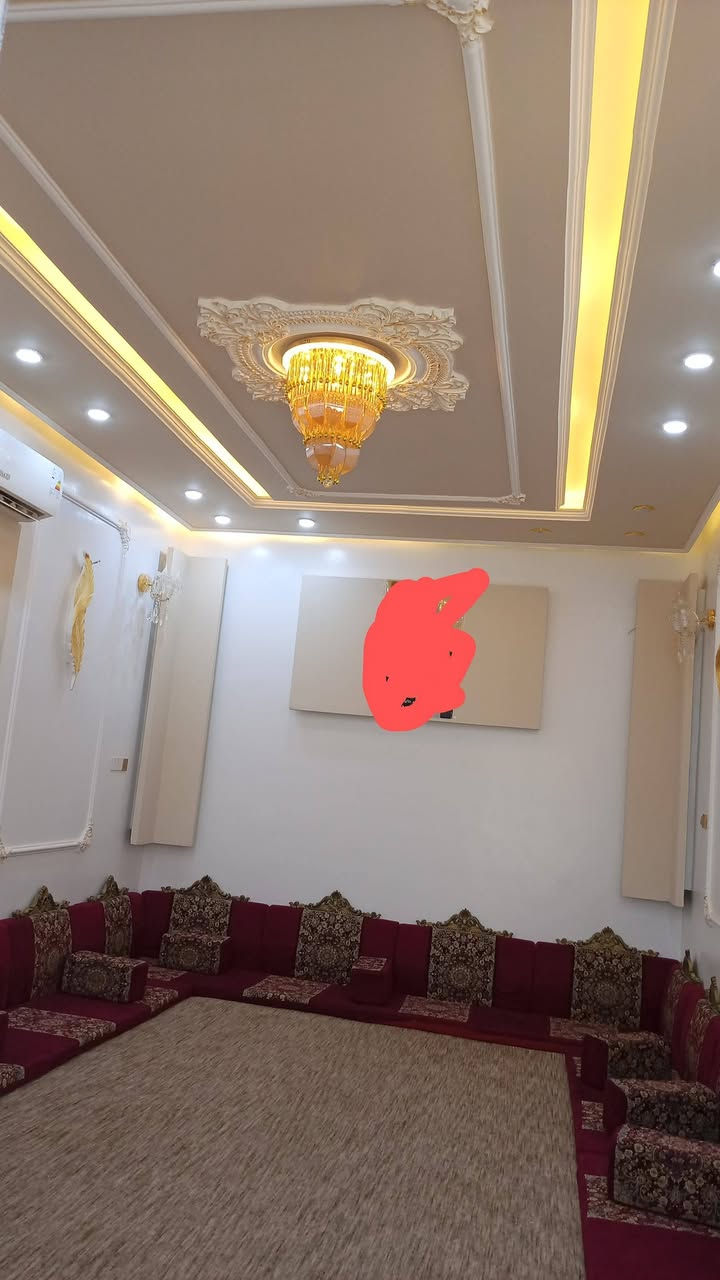 سلام عليكم بيت للبيع بناء كامل المساحه 320متر طابو صرف بناء البيت 3اغرف نوم الطول6متر هوا 9متر مطبخ 5متر صيحات 4،,,,براني 7متر حديقة بيه 2اكبار صب كونكريت موقع البيت وره مدرسة نهاوند ملاحظة البيت مطلوب إسكان  تسديد 130الف الشهر مطلوب 20مليون تبقه على المشتري الي رغب بل شراء يتصل ويدلل رقم الهاتف***********
