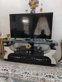 ميز بلازمة تركي نظيف جدآ جدآ اخو الجديد السعر ٩٠ الف المكان مجاور  بسم...