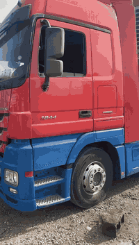 السلام عليكم اكتروز براد للبيع 2011 راس وعربانه البراد اكرونه دسك ابريك خارجي الرأس جوبلس امامي جاهزه من كل النواحي تخم تأير الجهاز اي بي اثري ارقام انكليزي والاستفسار ع رقم راعيه اني مكلف بالنشر  ***********
