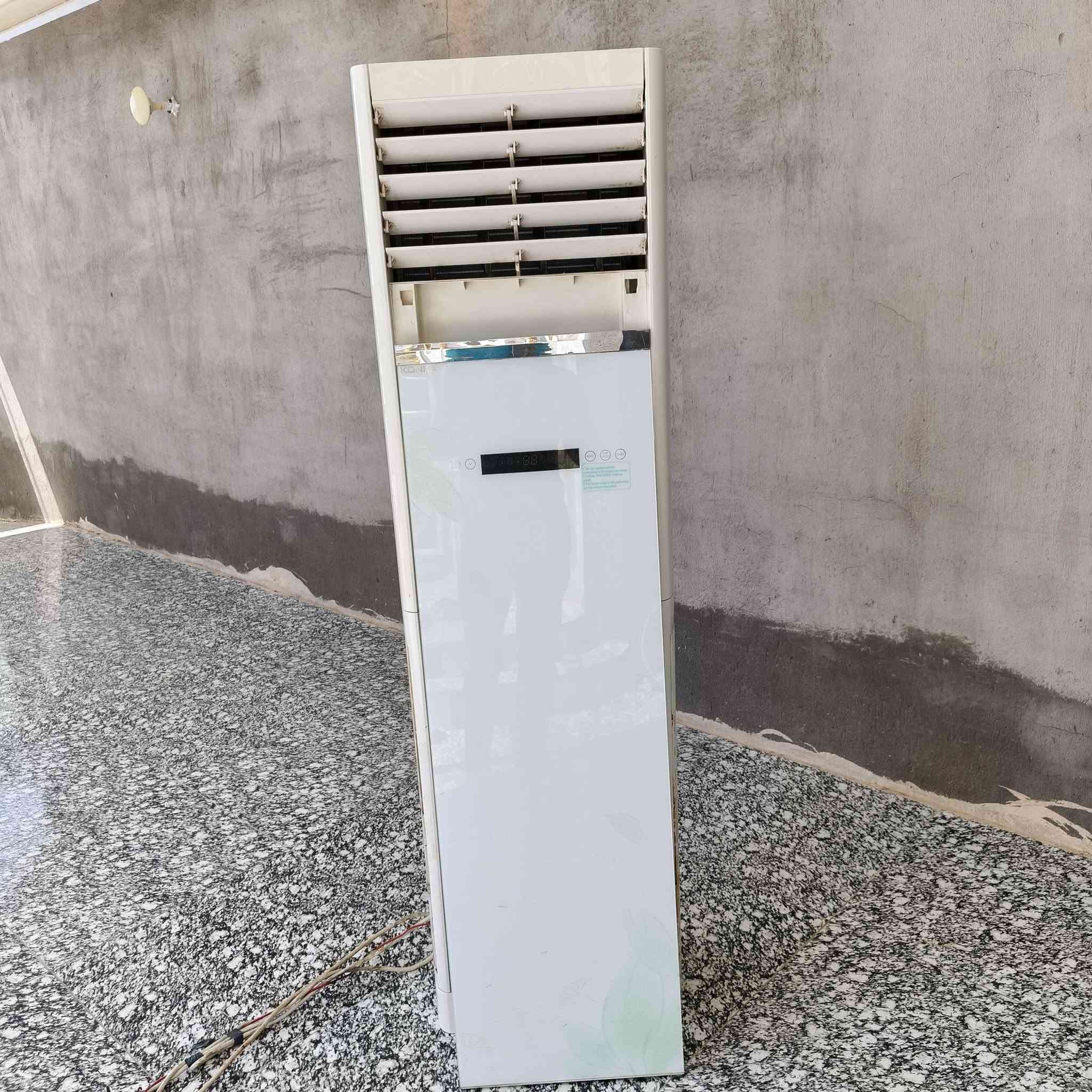 سبلت طنين وثلث قطعه داخليه كلش نضيفه شرط الفحص سعر ٢٠٥٠  المكان البصرة النشوة ***********
