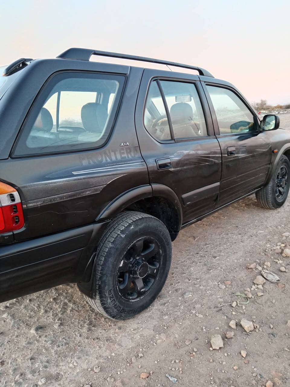 أويل مونتيرا موديل 2001 رقم شمالي الجديد بلاديه كير محرك خير من الله تخم تاير صدر جديد دوشمه جديده كهربائيات كلها شغاله تبريد شغال جامها كله شغال صاحب السنويه بغداد تريد وكاله تريد تحويل سنويه منتهيه صار سنه (سعرها 50ورقه وبيها مجال) العنوان واسط عزيزيه لاستفسار الاتصال (***********))(***********)) واني بالخدمه
