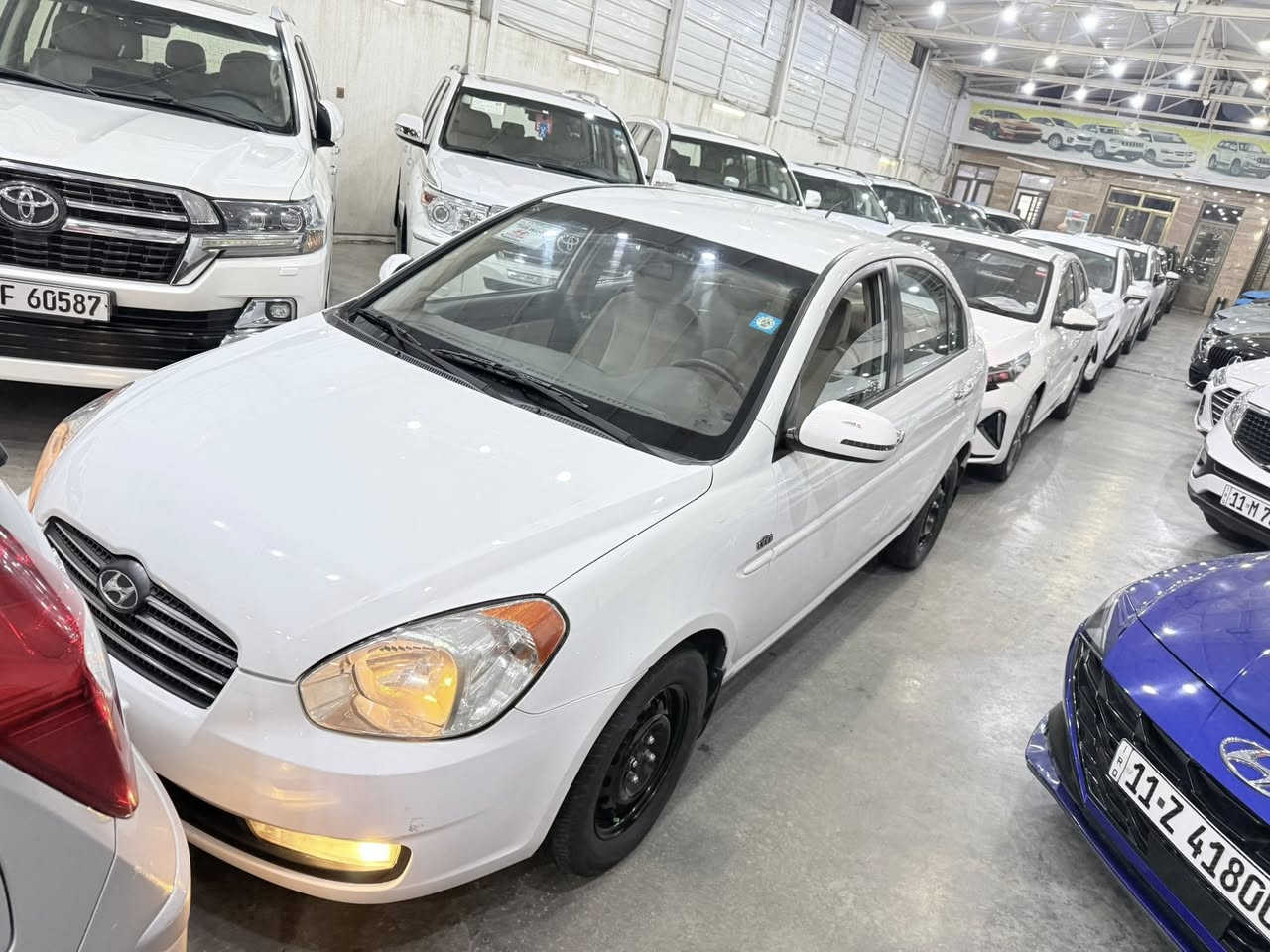 يهديكم معرض المميز لتجارة السيارات الحديثه ارق التحيات 🌿🙏. 

  ونخبركم عن توفر هونداي اكسنت موديل 2010 رقم بغداد الدولي سنوية وهزه وارقام جديدة 

  عداد المسافة المقطوعه:145الف كيلو متر 

 السعر :103ورقة بيهه مجال بسيط 

موقعنا: بغداد الكريعات شارع الوقف السني معرض المميز 

***********ياسين
