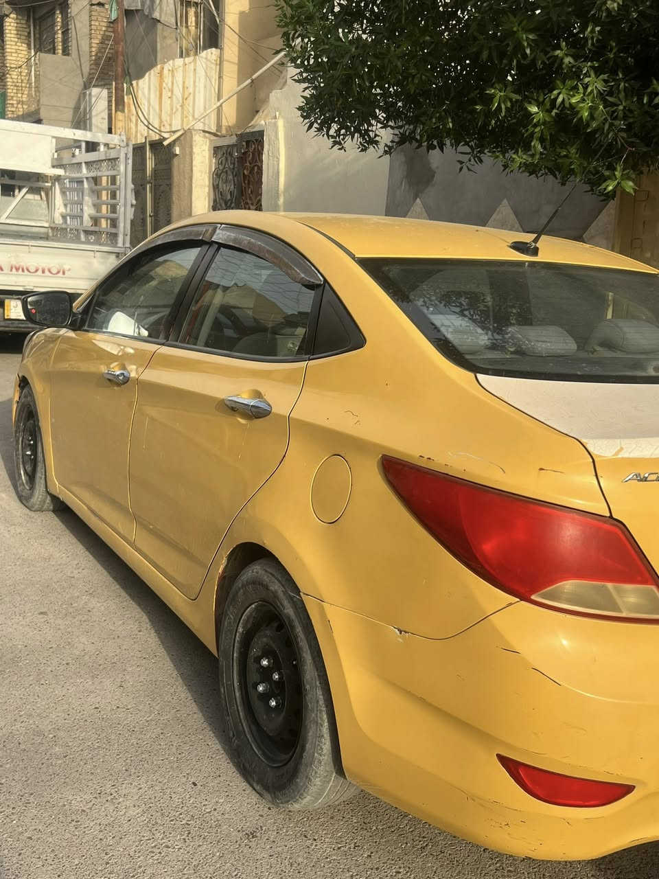 سلام عليكم اكسنت موديل 2015امريكي حادث جاملغ وبنيد بدون دواخل مصفره هيئة وغرامات محرك بي بدايه تبخير كير مكفول وصدرهة تعبان تبريد شغال رقم بغداد سنويه ساقطة سعرهة 67وبيهة مجال مكان بغداد استفسار ***********
