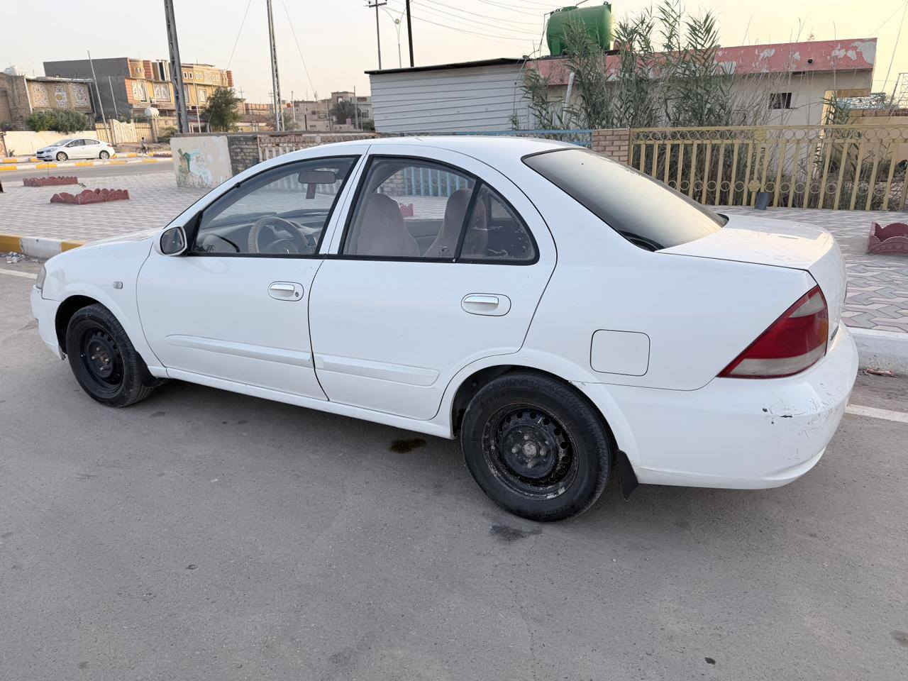 نيسان سني موديل ٢٠١٢ رقم ذي قار حره سنويه بسمي بسمي مكفوله من الضربه والتبديل والفتح بيه رشات صبغ بصيطه جدا تجميل وكتاب الفحص مرفق بلمنشور مكينه كير كفاله حداديه حلوه تخم تاير جديد كهربائيات كله شغاله السعر ٨٥ وبيه مجال للشراي مكان السياره الناصرية الشطره ***********
