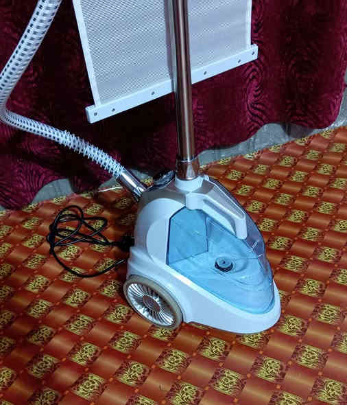 مرحبا عندي اوتي بخاري جديد بعدهه والله سعرهه ب100 وبي ضمان سنه من الشركه  استفسار***********
