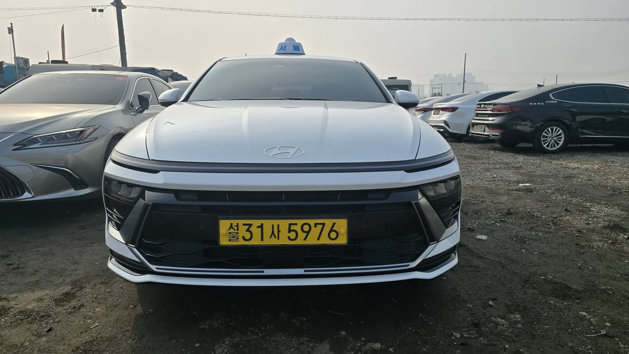 🚗 هونداي سوناتا 2025
🔹 كوريّة المنشأ – تجميع الصين
🔹 بصمة تشغيل
🔹 مقعد سائق كهرباء
💰 السعر: 154 ورقة
📦 واصل إلى الميناء مع الشحن
الالوان / ابيض - فضي
❌ بدون كمرك أو تخليص
📍 السيارات حاليًا في كوريا الجنوبية
📞 للتواصل: ***********

https://chat.whatsapp.com/JBdmaCoDl0Y7FzsEZhVz6X?mode=gi_t
