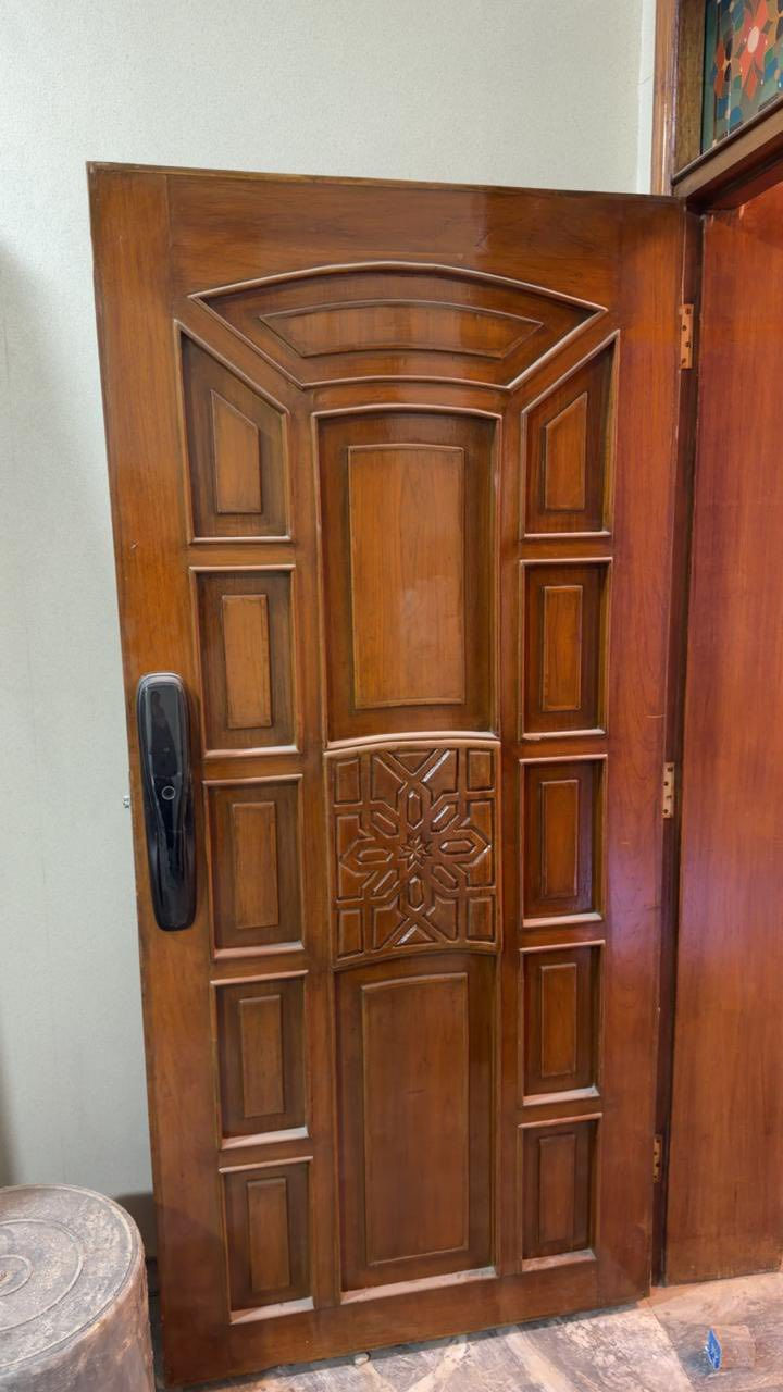 11 باب صاج عراقي و 6 حديد بيبان و 6 كتايب حديد للاستفسار اتصل ***********
