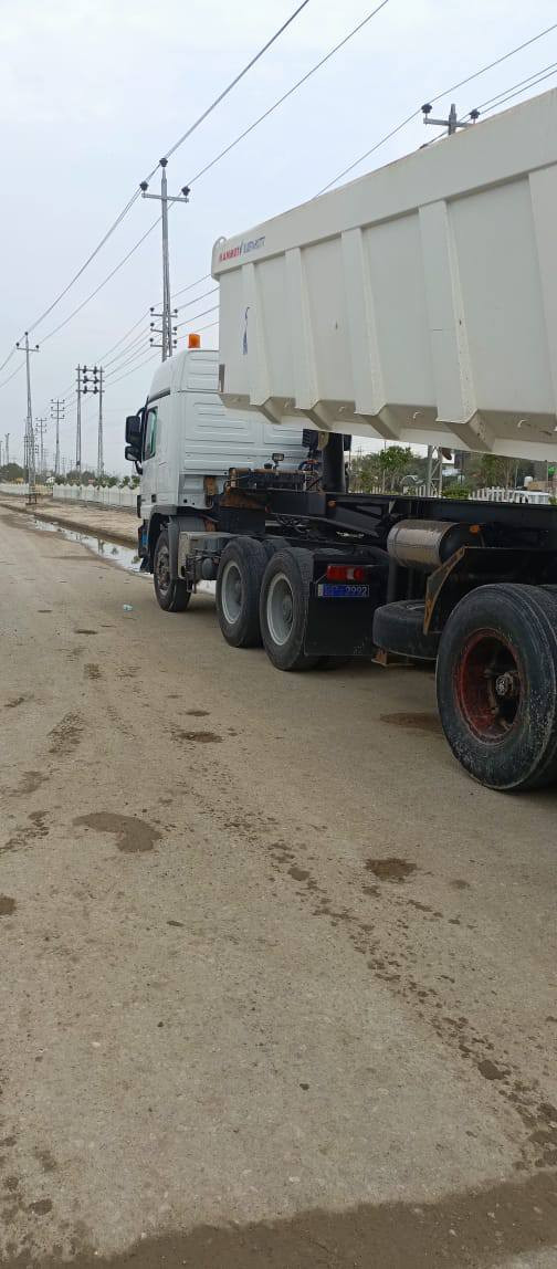 سلام عليكم سياره للبيع اكتروز  فحل هيه وعربانته رقم بصره شراي بتصل ***********
