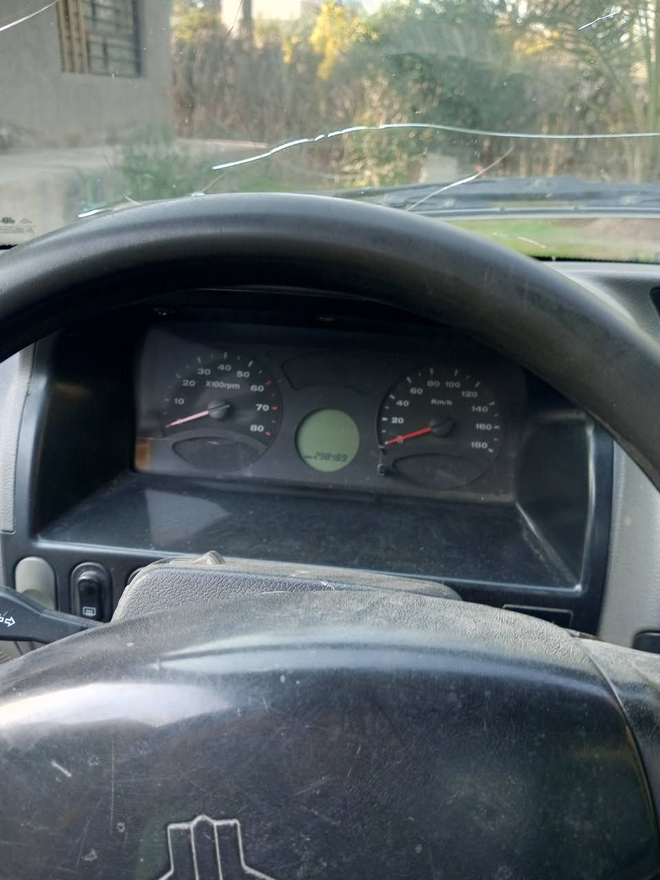 السلام عليكم سياره سايبا موديل 2011 دشبول نفخ كرستال هيئة مصفره محرك جديد قبل كم شهر امبدله تايرات جدد خياسات قليله جاملغ الايمن امبدل داخله كلش نظيف السعر 25 رقم الهاتف ***********
