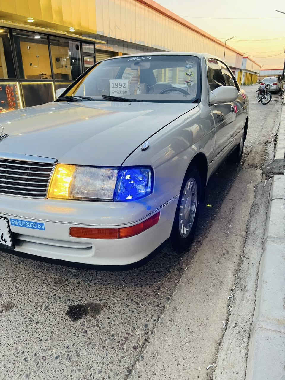 بطه موديل 92 رقم صلاح الدين إنكليزي سنويه لل30 شرط التحويل كيرو محرك شرط مكفوله من الكص والضربه مكانات رش قليله كلير شرط بدون دواخل طخم تاير وصدر جديد غرفه جديده سياره علا وضع البلادي مابيه نقص برغي السعر 62 وبيه مجال مكان السياره الشركاط الشراي يتصل *********** لمو شراي لايتصل
