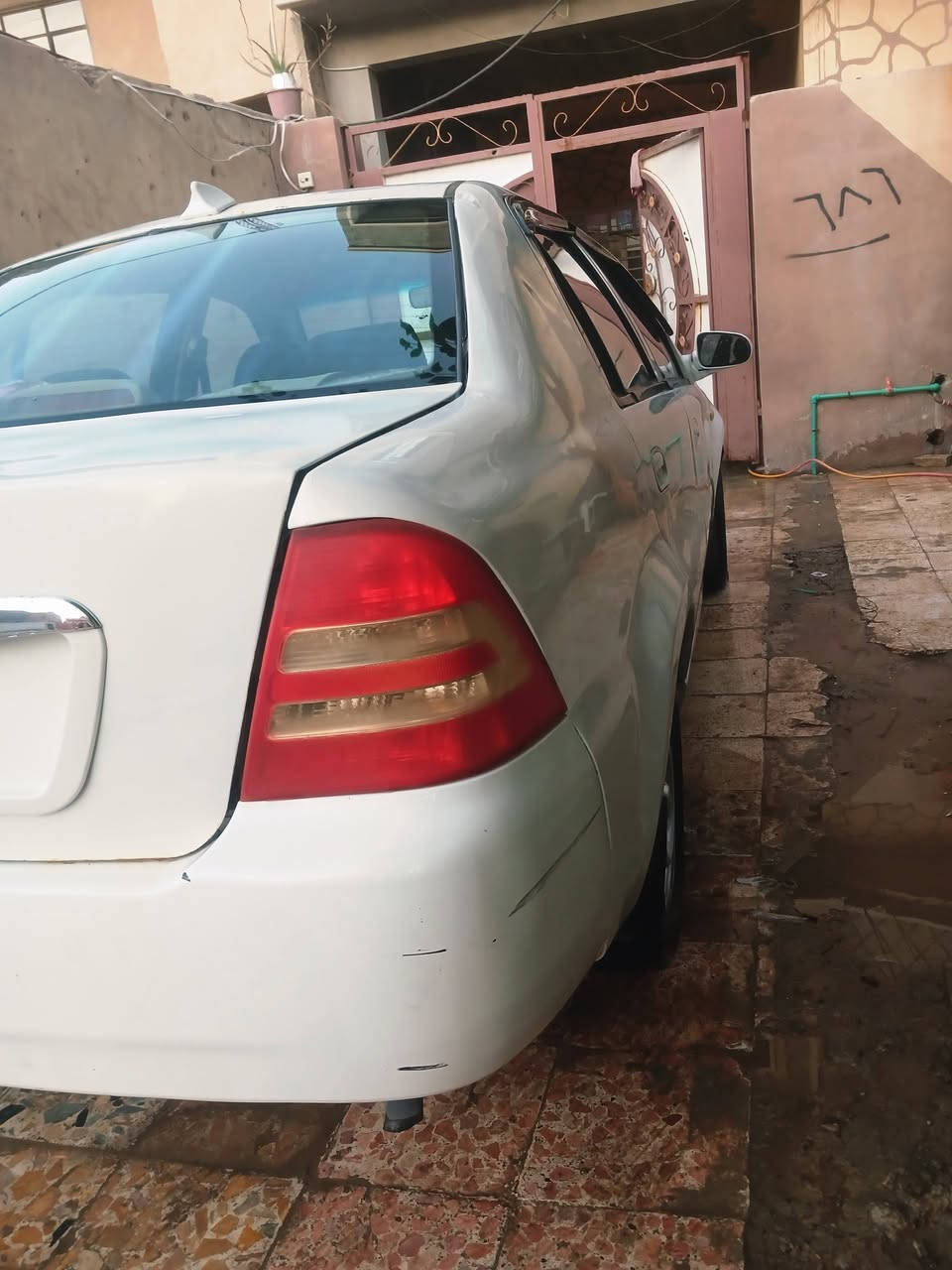 سيكي موديل 13  مصبوغة حزام تبريد شغال سيارة حلوة محرك معمر جديد شرط الوكالة والتحويل رقم ***********
سعر 40 وبيها مجال
